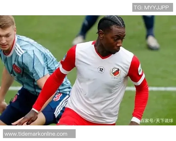 乌德勒支青年队迎战阿尔梅勒城展现青春风采与竞技实力 乌德勒支青年队迎战阿尔梅勒城展现青春风采与竞技实力